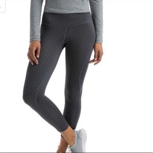 Vineyard Vines Grey Whale Tail Performance Leggings Medium